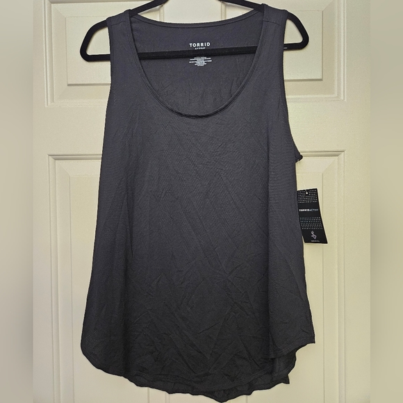 Torrid Jersey Scoop Neck Sleeveless Active Tank - Picture 3 of 4